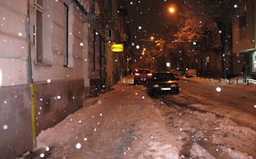Flat On Sheptytskykh